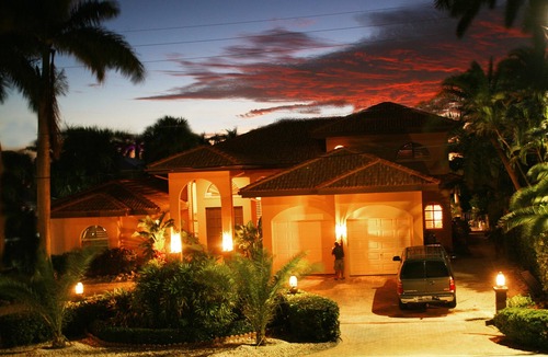 Coury House | Classic house in the best KCB location-Immediate access to both ocean and bay.