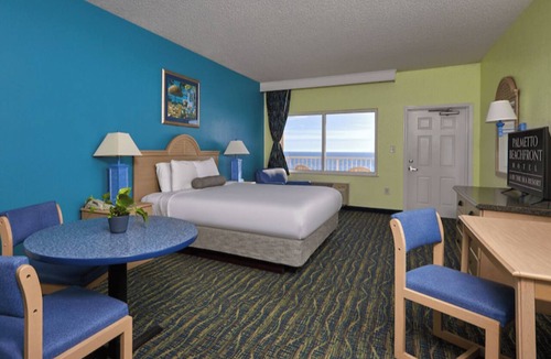 West Panama City Beach Hotel | Classic King + Kitchen | Palmetto | Full Kitchen | Gulf View