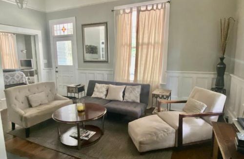 Valdosta House | Classic/Modern Downtown Home