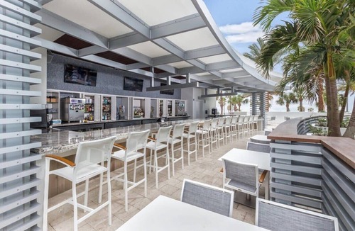Clearwater Beach Condo | Clearwater Beach Resort 4BR Suite