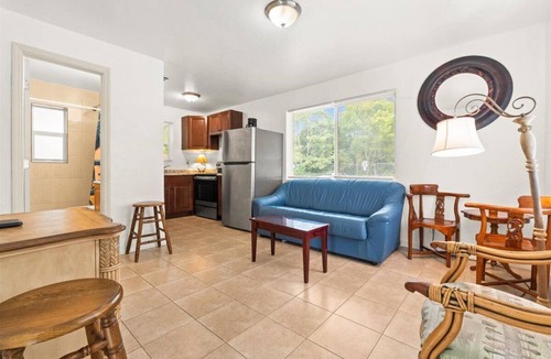 Delray Beach Apartment | Close to Atlantic Ave and all Delray has to offer