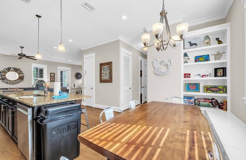 Lakeside at Blue Mountain Beach House | Close to Trails and Lakes with Shared Pool