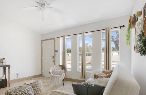 Hobe Sound House | Coastal Breeze Bungalow - Beautiful Hobe Sound / Close to Beach / 3 BE - 3 BA