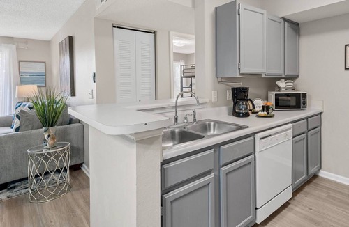 Indian Bayou Condo | COASTAL CHARMER, Great Value, Clean, Walk 2 Beach, Pool, Fitness Center