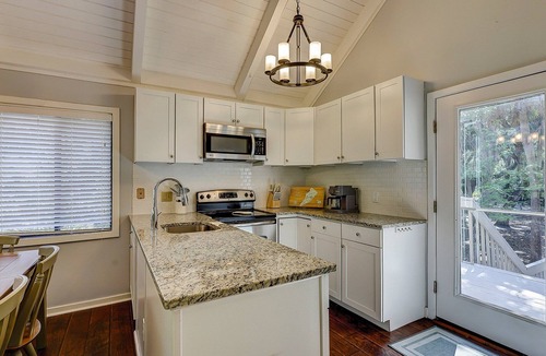 Night Heron House | Coastal Comfort at 66 Night Heron – Steps to Beach in Sea Pines - Dog Friendly