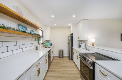 Disston Heights House | Coastal Cowgirl Retreat Near Beach + Downtown