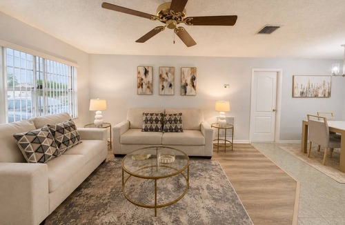 Apollo Beach House | Coastal Getaway in Apollo Beach/Pet Friendly !