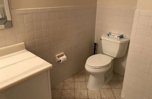 Little Torch Key Hotel | Coastal King Retreat w/Pool, Kayaks & Private Beach Access, Breakfast Included!