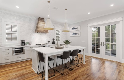 Lakeside at Blue Mountain Beach House | Coastal Lakeside Escape w/LSV, Bikes & Community Pool
