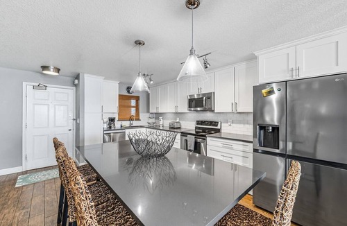 Daytona Beach Shores Condo | Coastal Luxury - Shores Club Unit 604