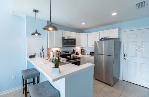 Madeira Beach Condo | Coastal Retreat in Madeira Beach/Johns Pass