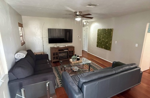 Vero Beach Cottage | Coastal Retreat Pet-Friendly! 5 Mins to Beach & Downtown