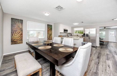 Walsingham House | Coco Bay Retreat w Heated Pool for 8 Guests Close to Gulf Beaches