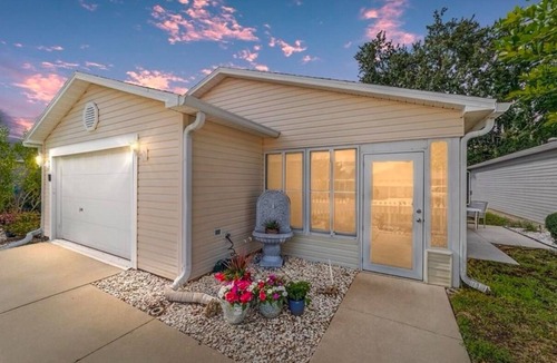 Villa Alexandria Villa | Come Play in this Beautiful 2/2 Villa! Great Location & Wi-Fi included!