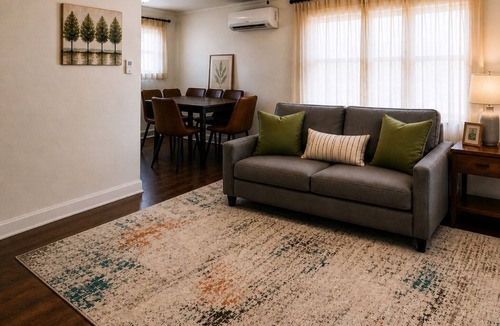 Camden Apartment | Comfort first! Enjoy this 3BR one block off Broad St + Lake Dannelly Access