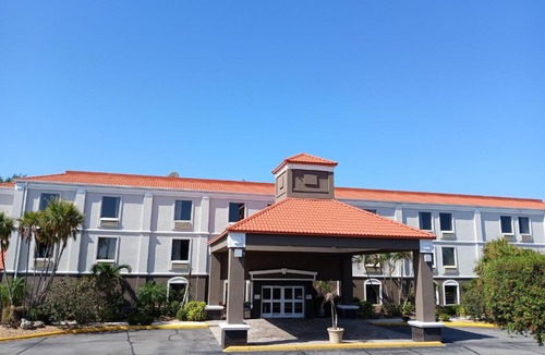 Bradenton Hotel | Comfort Inn & Suites Bradenton North I-75