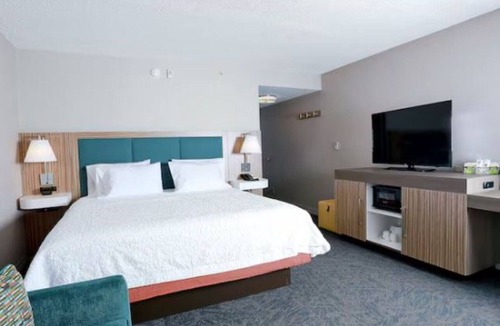 Wesley Chapel Hotel | Comfort King w/Sofa Bed | Classic Stay w/Fitness Center & Breakfast Included!