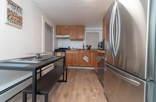 Croton-on-Hudson Apartment | Comfortable 2bd - Convenience & Style - 45min to NYC - Great Food
