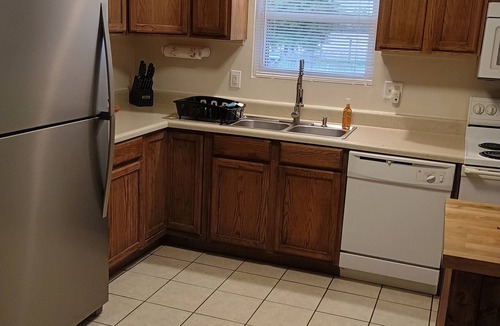 Greenwood House | Comfortable 3-bedroom house in quiet Greenwood near Caverns SP. No pet fee.