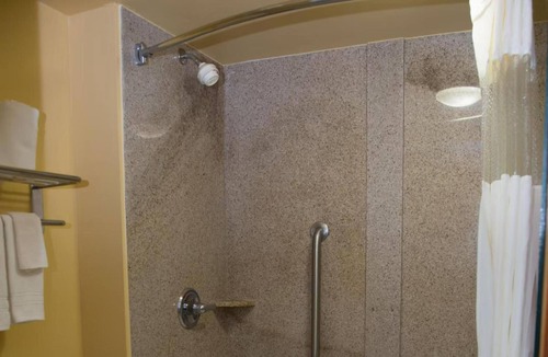 Mary Esther Hotel | Comfortable Affordable Room with Free Parking | Near Gulfarium Marine Park