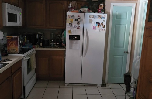 Winter Haven House | Comfortable bedroom and house to stay in w/swimming pool.