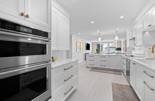 Whitney Beach House | Completely Refurbished - Gorgeous Beachside Condo/Townhome on Longboat Key Beach
