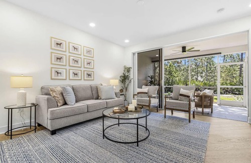 Fort Myers Condo | Completely Remodeled-Fully Furnished Modern 2BR/2BTH-Country Club Membership