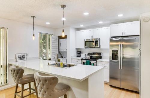 Hunt Club House | Condo in PGA National Resort w/Pool & Spa!