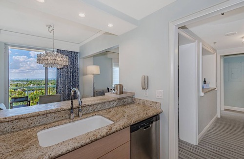 Key Biscayne Condo | Condo @ "The Ritz-Carlton Key Biscayne, Miami"/1 Bedroom Suite