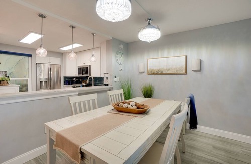Redington Beach Condo | Condo w/Pool in Redington Beach!
