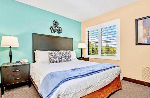 Florida Central Atlantic Coast Apartment | Contemporary Apartment with Pool Hot Tub - Close to Universal Studios