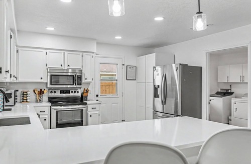 Lakeland House | Conveniently Located - S Lakeland Pool Home, Pet and Family Friendly