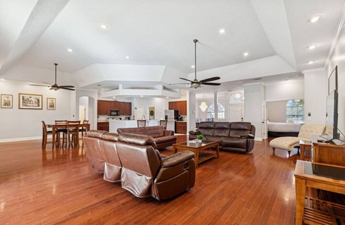 East Lake House | Convoy History Mansion