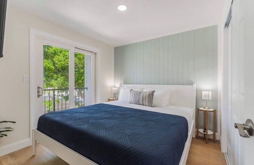 Parsuns To Cocoa Beach Apartment | Coquina Cottage Stay