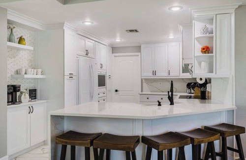Diplomat House | Coral Oasis Villa – Your Private Poolside Retreat in Cape Coral