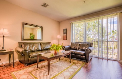 Florida Central Atlantic Coast House | Cottage ∙ 3 bedrooms ∙ 10 guests