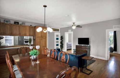 Gainesville House | Cottage close to downtown and biking trails