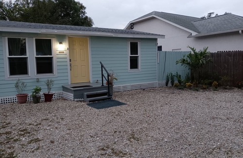 Ridge Wood Heights Cottage | Cottage for two minute's to beaches