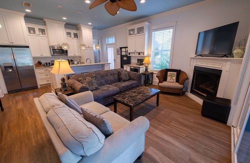 Orange Beach House | Cottages at Romar C3