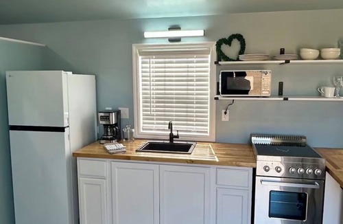 Stockton Apartment | Country Cove-tiny house…quiet, cozy, close enough