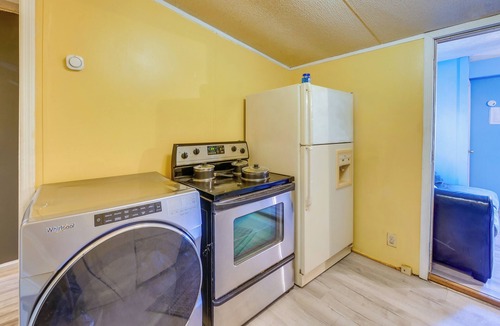 Fort Valley Apartment | Countryside Escape, 8 Mi to FVSU & Main Street!
