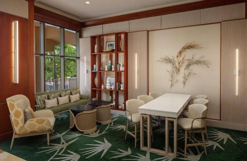 St. Petersburg Hotel | Couples Retreat | Modern Amenities & Waterfront Views
