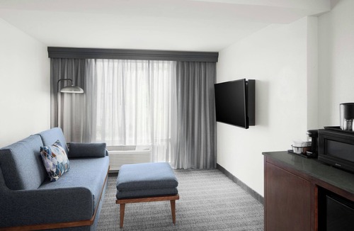 Columbia Hotel | Courtyard by Marriott Columbia Downtown at USC