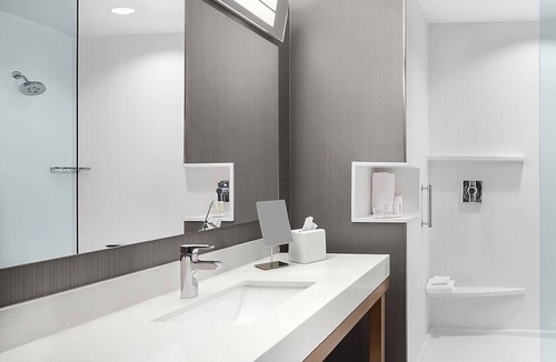 Wayne Hotel | Courtyard by Marriott Wayne Fairfield