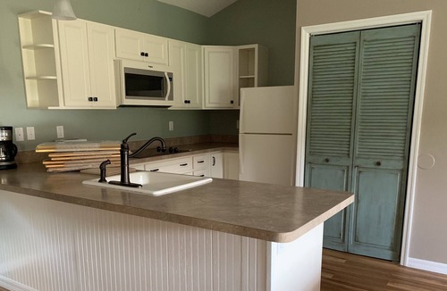 Glenwood Cottage | Cozy 1 Bed and 1&1/2 bath on private and peaceful 7.5 acres