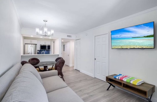 Sanibel Condo | Cozy 1-bedroom condo in Sundial resort in Sanibel Unit H110