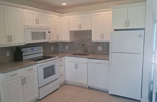 Key Largo Condo | Cozy 1-bedroom condo with AC, WiFi in wonderful Key Largo