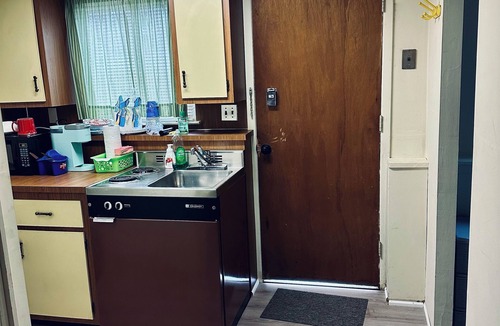 North Babylon House | Cozy 1-bedroom house in tranquil North Babylon with WiFi, AC