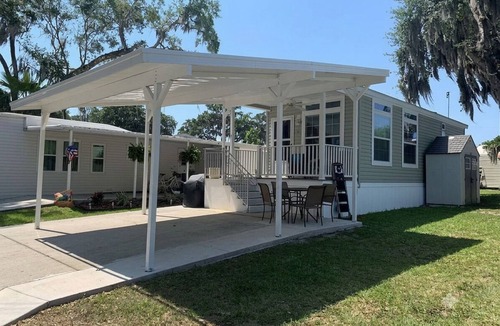 Leesburg House | Cozy 1-bedroom mobile home in charming Leesburg 55+ community