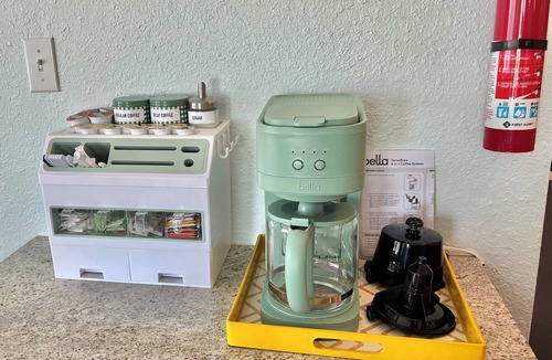 Madeira Beach Apartment | Cozy 1-bedroom on Gulf Blvd Madeira Beach, 5 min walk to John’s Pass